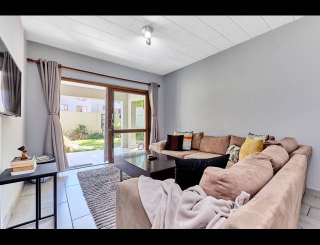 2 BEDROOM APARTMENT SOLD IN CRAIGHALL PARK